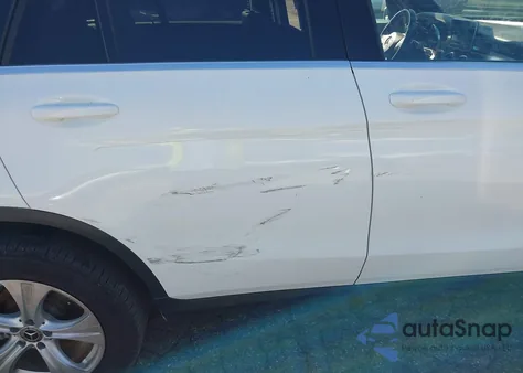 2018 Mercedes-Benz Glc 300 from USA, damaged, VIN WDC0G4JB6JV090692